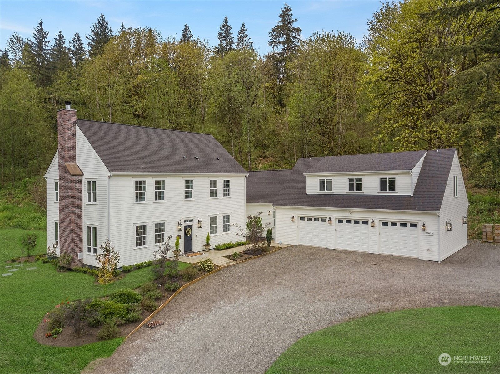 Property Photo: 22828 171st Avenue SE WA 98272