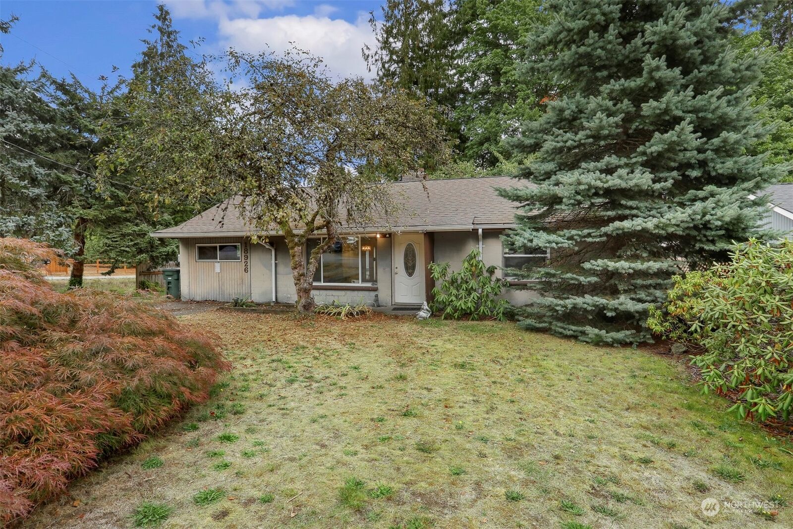 Property Photo: 18926 32nd Avenue NE WA 98155