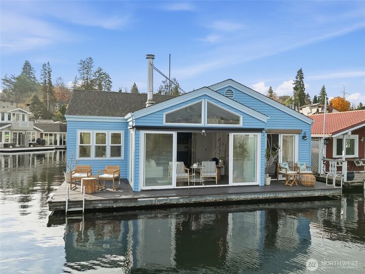 Property Photo:  1212 E Shelby 5  WA 98102 