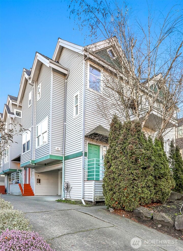 Property Photo: 407 N 49th Street A WA 98103