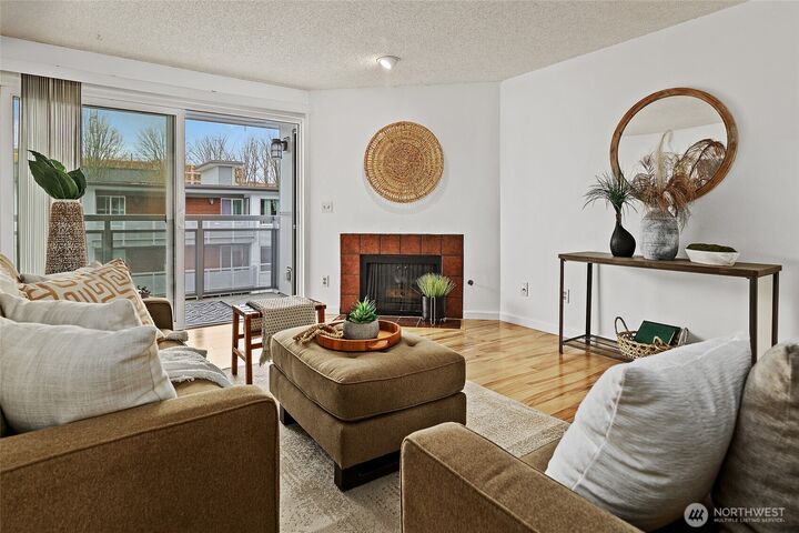 Property Photo:  10501  8th Avenue NE 406  WA 98125 