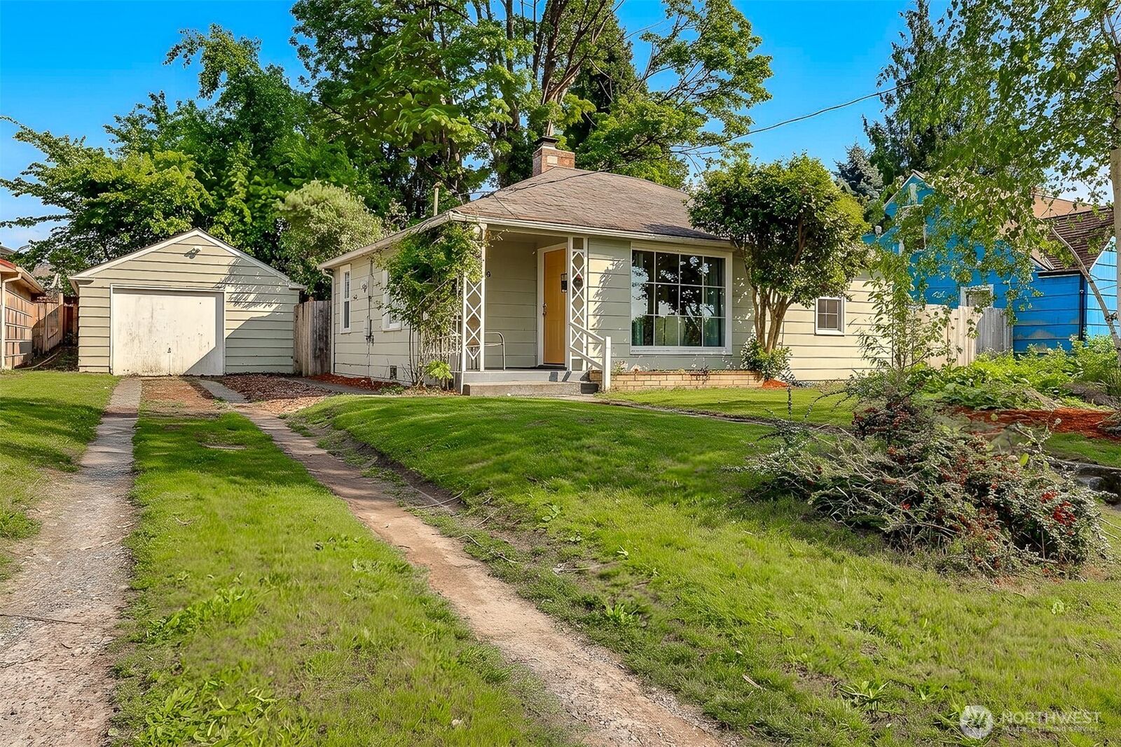 Property Photo: 12238 76th Avenue S WA 98178