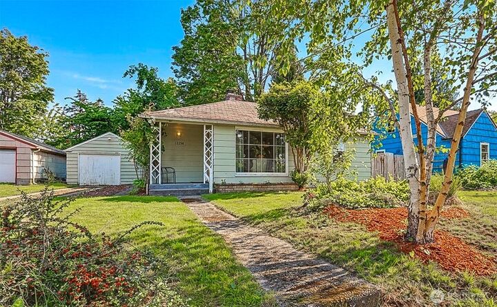 Property Photo: 12238 76th Avenue S WA 98178